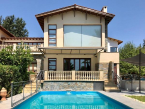 3 Bed Villa with Private Pool